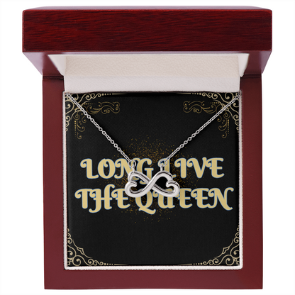 Long live the queen Necklace