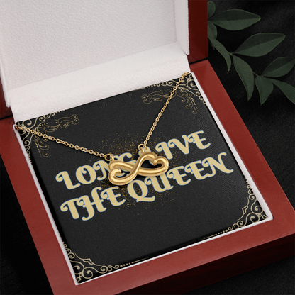 Long live the queen Necklace