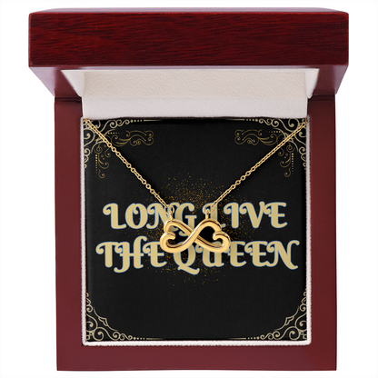 Long live the queen Necklace